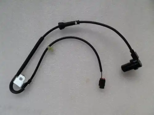 Датчик ABS MAGTECHNIC MAG3573