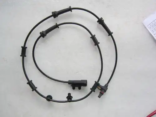 Датчик ABS MAGTECHNIC MAG3870