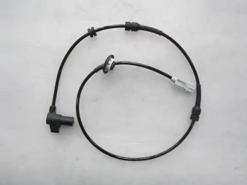 Датчик ABS MAGTECHNIC MAG3883