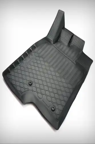 Коврики в салон COMFORT 35.07.502.PLA Mitsubishi Pajero 2000-2006 1 шт., черный