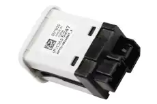 RECEPTACLE 13535247 GM