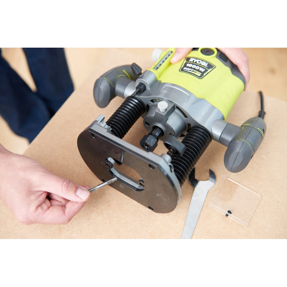 5133004796 Ryobi Фрезер RRT1600-K 5133004796