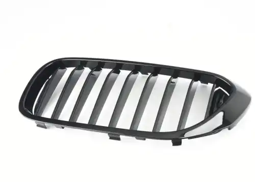 Решетка радиатора BMW 51 71 9 626 587