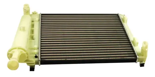 Радиатор системы охлаждения двигателя MAXGEAR AC263532