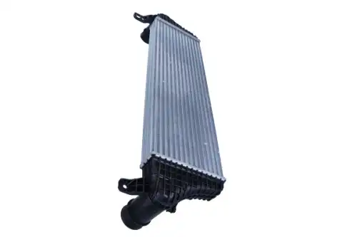Интеркулер MAXGEAR AC673150