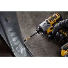 DT70730TQZ Набор бит 25 пр.1/4' L=50/85мм с насадками в кейсе DEWALT