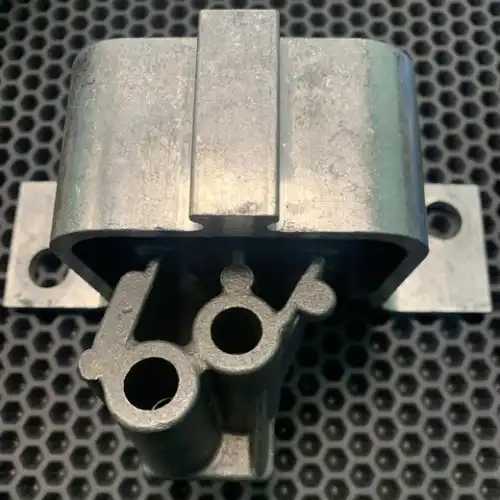 Подушка крепления двигателя LADA 8450038648