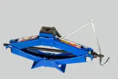 Домкрат АВТОМАГНАТ AM13R001