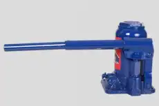 Домкрат АВТОМАГНАТ AM13K2002