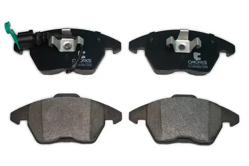 Тормозные колодки дисковые CWORKS C11CR1083