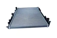 Радиатор системы охлаждения двигателя MAXGEAR AC230067