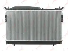 Радиатор системы охлаждения двигателя LYNXAUTO RB-2949