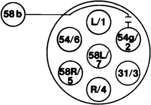 Розетка 8JB 001 943-011 HELLA