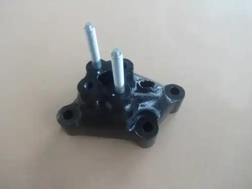 Кронштейн опоры двигателя левый 1001110XSZ08A HAVAL