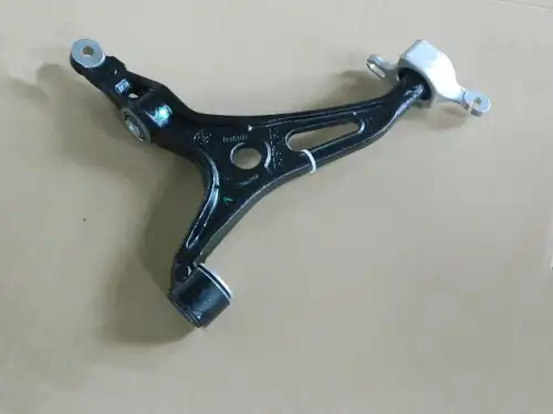 Рычаг подвески HAVAL 2904400XKW09B