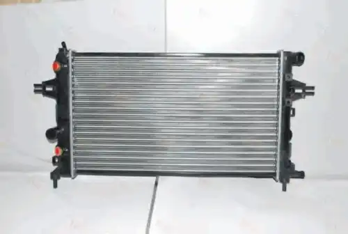 Радиатор системы охлаждения двигателя THERMOTEC D7X032TT