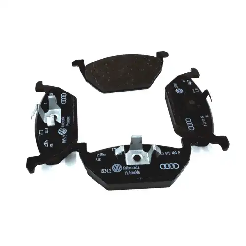 Тормозные колодки дисковые VAG 6R0 698 151 A