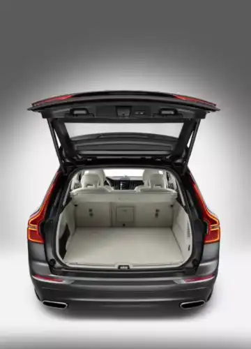 Коврик в багажник VOLVO 32347055