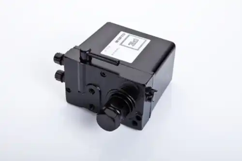 насос подъема кабины MB 013.603-00A PE