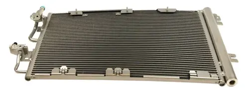 Радиатор кондиционера (конденсатор) MAXGEAR AC830048