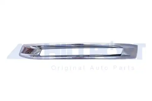 18MH12322 Накладка бампера хром HILLPORT