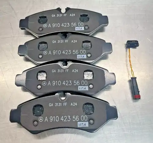 Тормозные колодки дисковые MB 910 420 73 00
