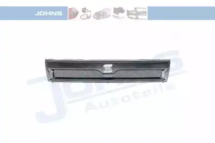 Решетка радиатора JOHNS 671205
