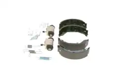 Тормозные колодки дисковые BOSCH 0 204 113 741