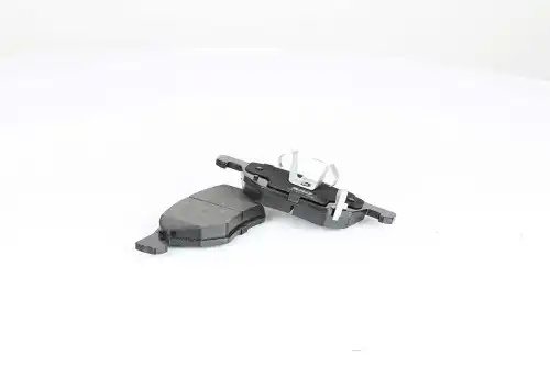 Тормозные колодки дисковые BSG BSG 35-200-002