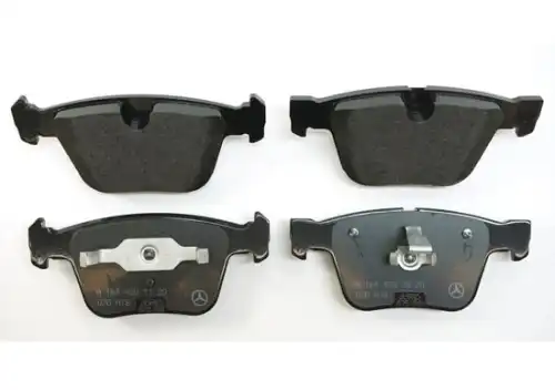 Тормозные колодки дисковые MB 000 420 70 04
