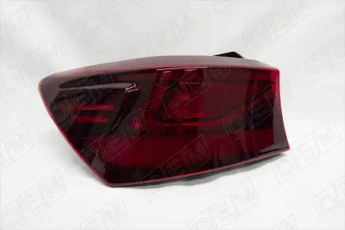 Фонарь задний OEM OEM0102FONL