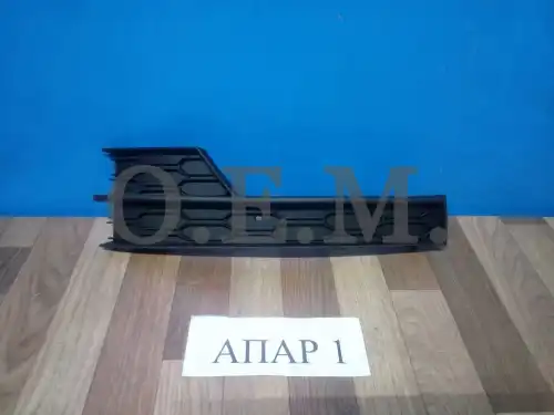 Решетка бампера OEM OEM1369L