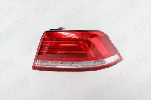 Фонарь задний OEM OEM0124FONR