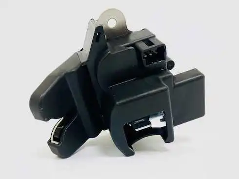 U0528510 Замок багажника UKORAUTO