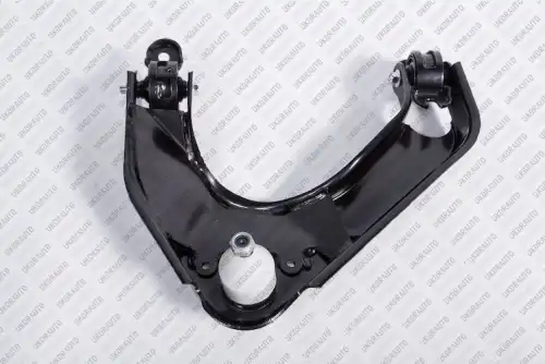 Рычаг подвески UKORAUTO U0605003R