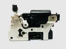 Замок двери передней левой U0528021L UKORAUTO