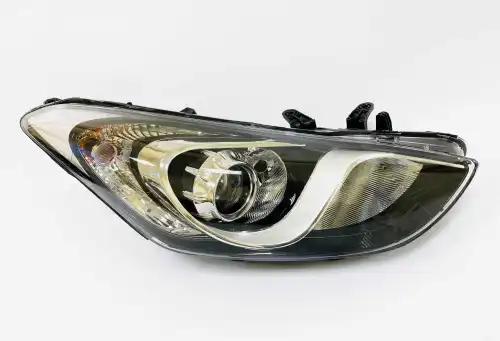 Фара UKORAUTO U0521053R