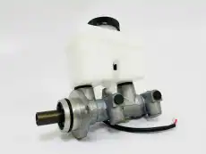 U0109404 Цилиндр тормозной главный UKORAUTO