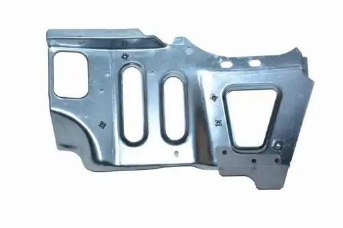 Усилитель бампера IVECO 504293599