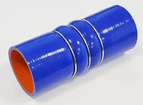 D139L210CR 2/3 Патрубок интеркулера СИЛИКОН гофра Technik