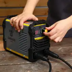 0514670 Сварочный аппарат 200А DEKO DKWM200A