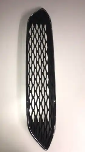 Решетка радиатора BSG BSG 30-927-023
