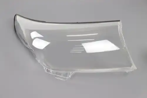 Стекло фары DOCAR 8114560F30-DCR
