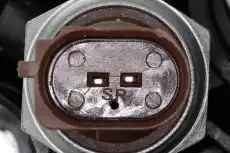 Масляный радиатор VEMO V15-60-6101