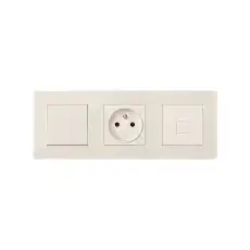 Рамка 3 поста, сл кость 2400630-031 SIMON