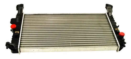 Радиатор системы охлаждения двигателя MAXGEAR AC230065