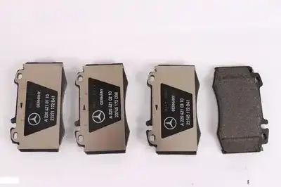 Тормозные колодки дисковые MB 006 420 32 20