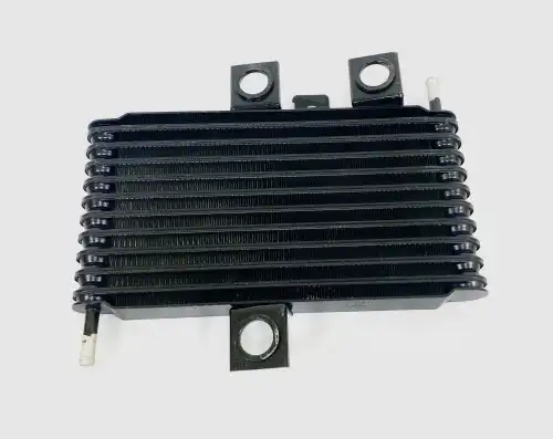 U0424022 Маслянный радиатор UKORAUTO