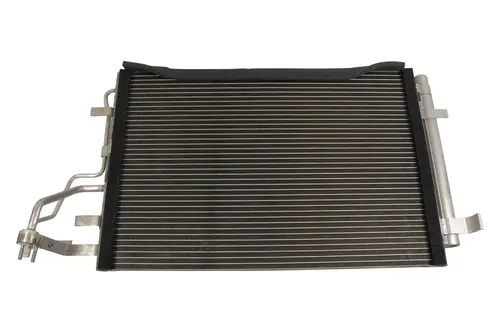 Радиатор кондиционера (конденсатор) VAICO V52620007