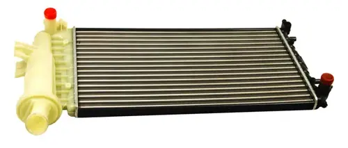 Радиатор системы охлаждения двигателя MAXGEAR AC230073